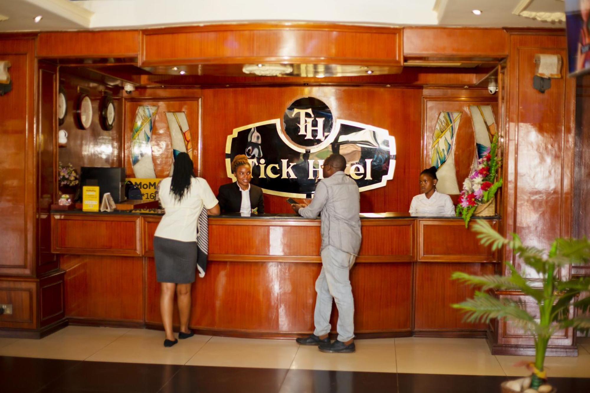 The Tick Hotel Kampala Eksteriør bilde